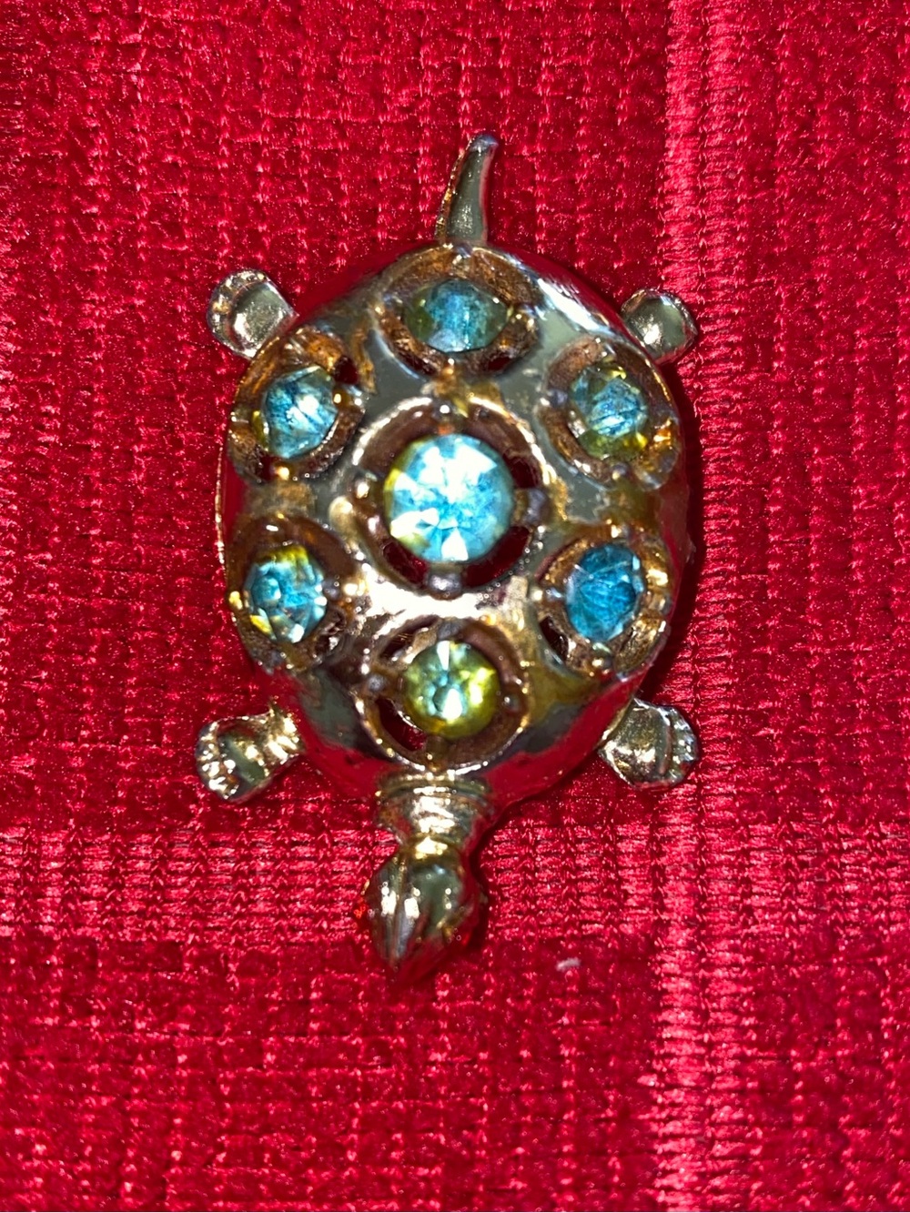 1-vintage Gold Turtle Pendant with iridescent rhinestones